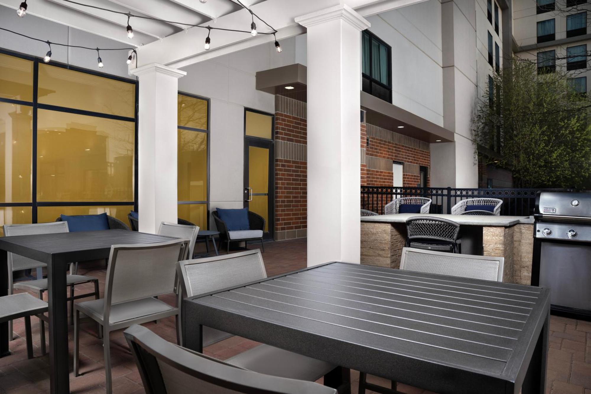 Homewood Suites By Hilton Omaha - Downtown Exterior photo